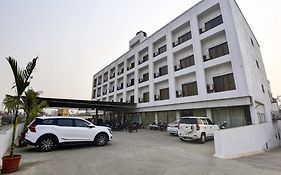 Hotel Devanshi & Banquets By Classy Stay